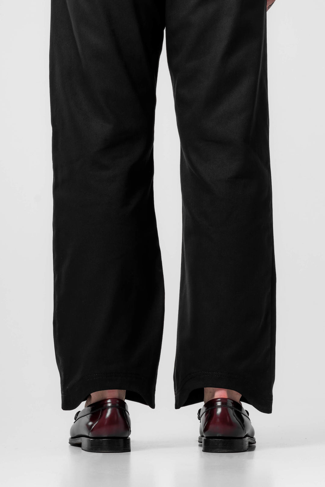 PANTS "ARC CUT"